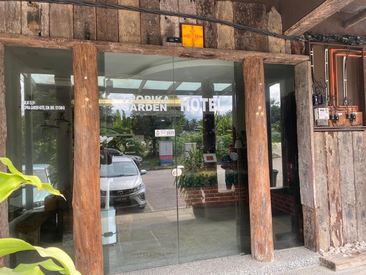 Tropika Garden Hotel Johor Bahru Exterior foto